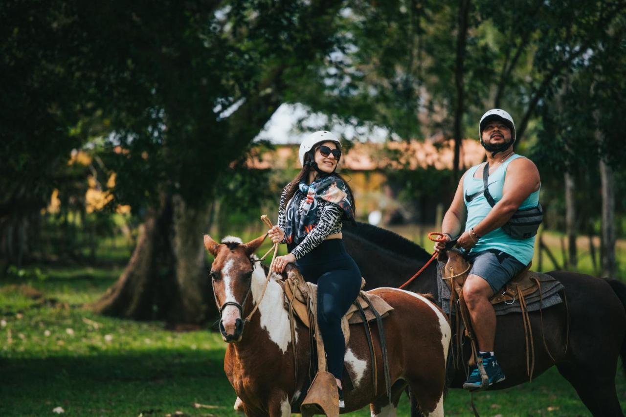 Tilajari Hotel Resort La Fortuna Екстер'єр фото